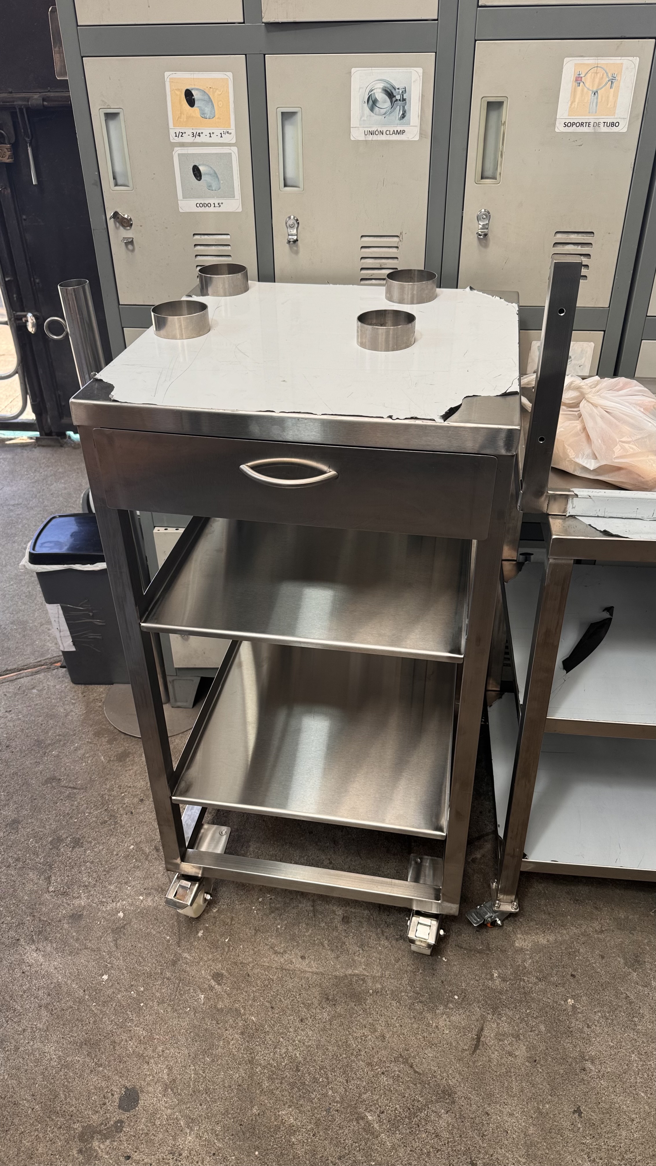 MESONES PARA LABORATORIO